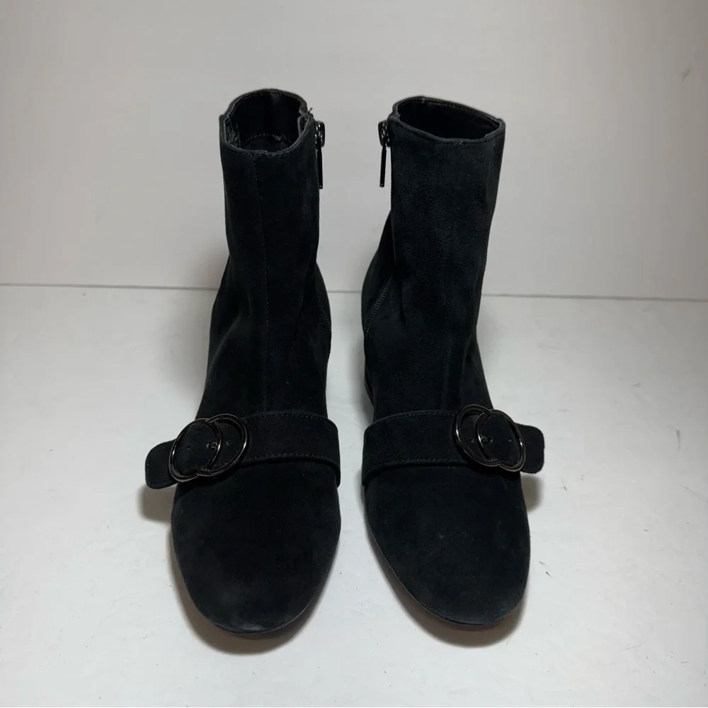Bleecker & Bond Lacey Black Suede Leather  Heeled Booties Ankle Boots Size 7.5